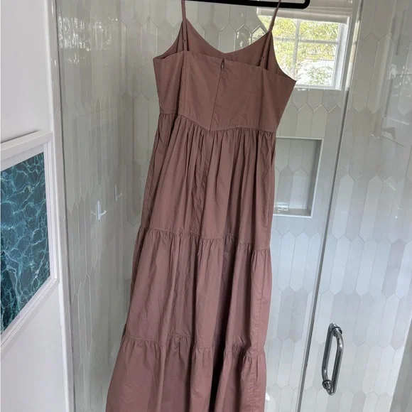 Hunter Bell Walker maxi tiered dress 🍓 - Picture 3 of 4